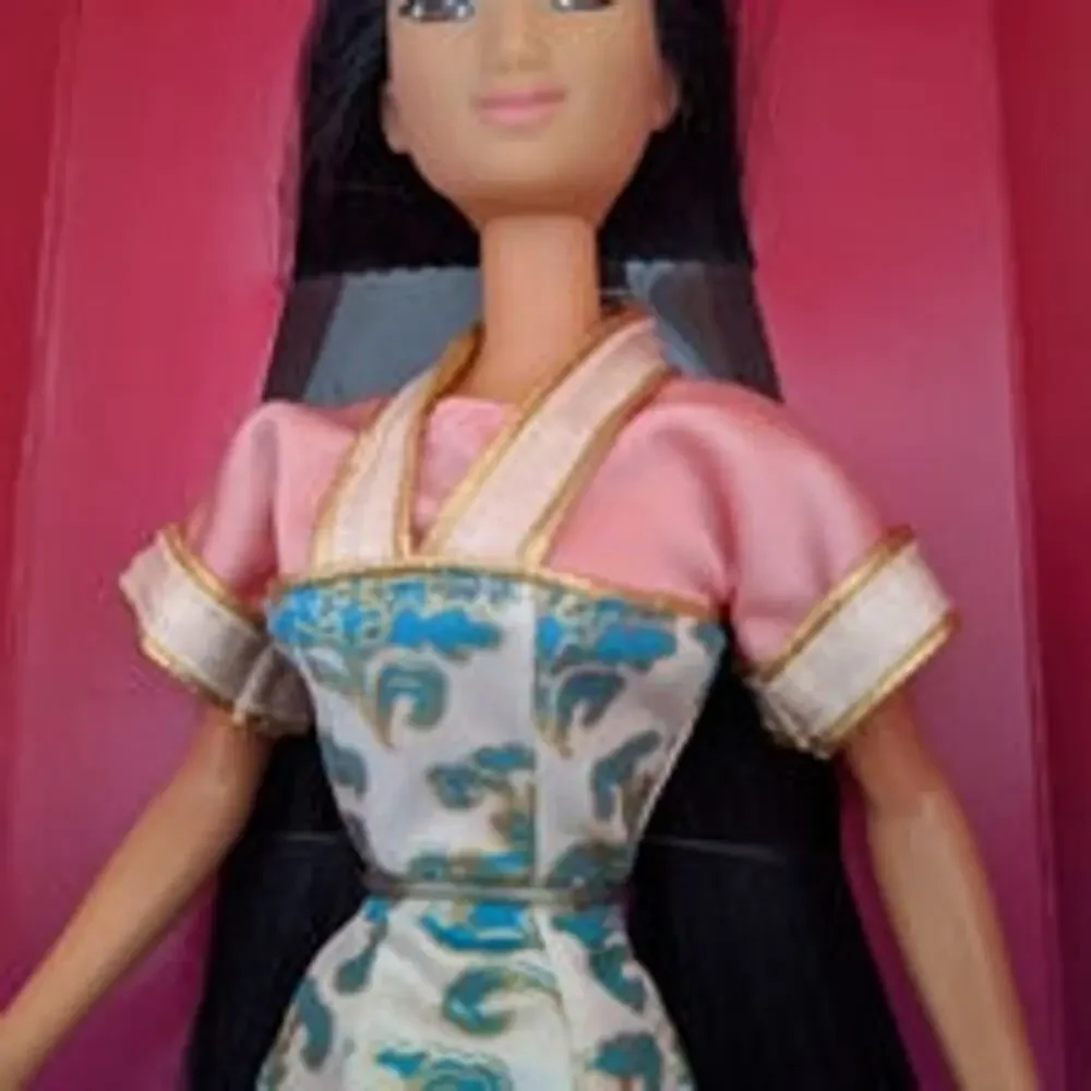 Disney Mulan doll new in box